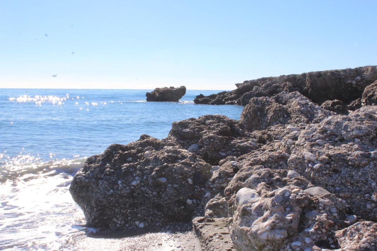 Bonito Y Tranquilo , Cerca Del Mar. Torrox